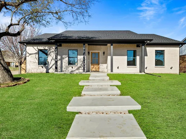 5552 Vaden St, The Colony, TX 75056