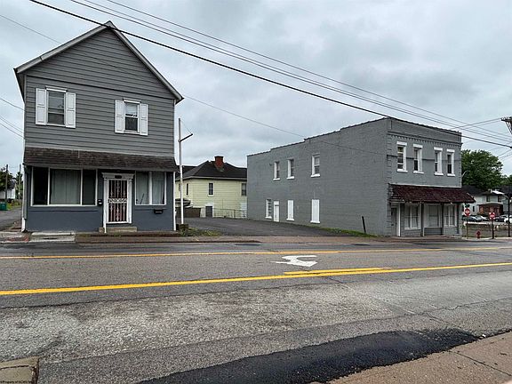 2nd image of 715 & 711 E Pike St