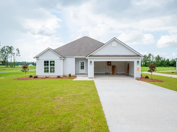 24 Ray Dr, Ray City, GA 31645