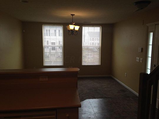 3rd image of 312 Lost River Dr