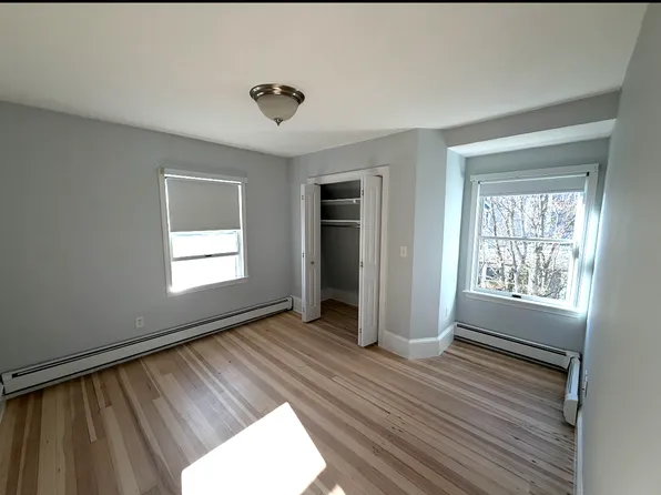 33 Brookings St, Medford, MA 02155
