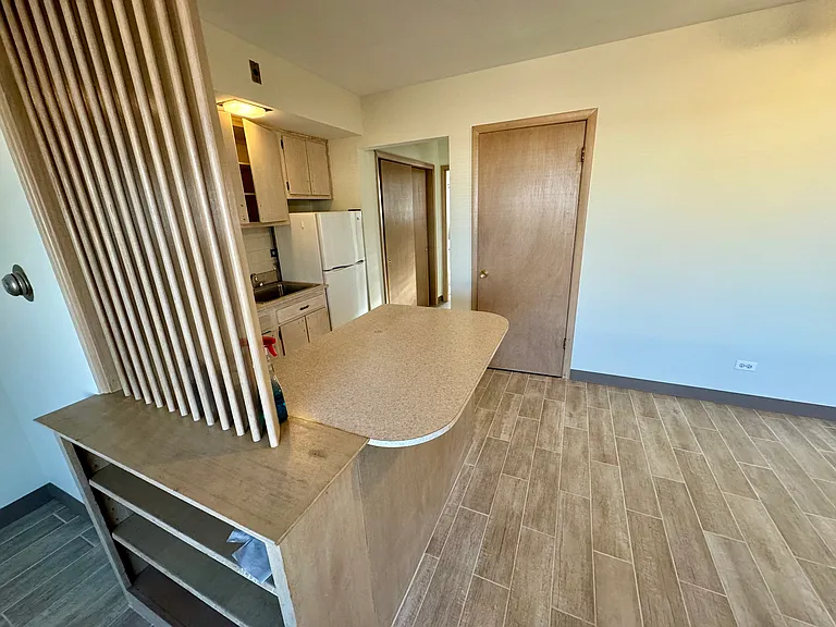 429 W Talcott Rd #2B — Photo 4