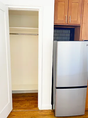 Rented by Waverly Realty Associates | media 19