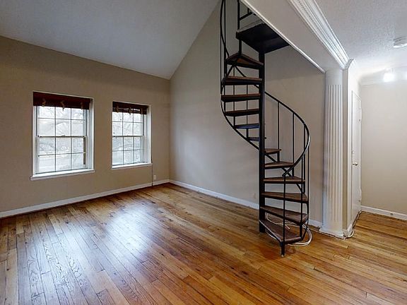 3rd image of 3006 S Columbus St APT C2