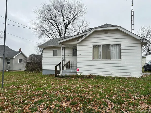 8216 Detroit St, Mount Morris, MI 48458