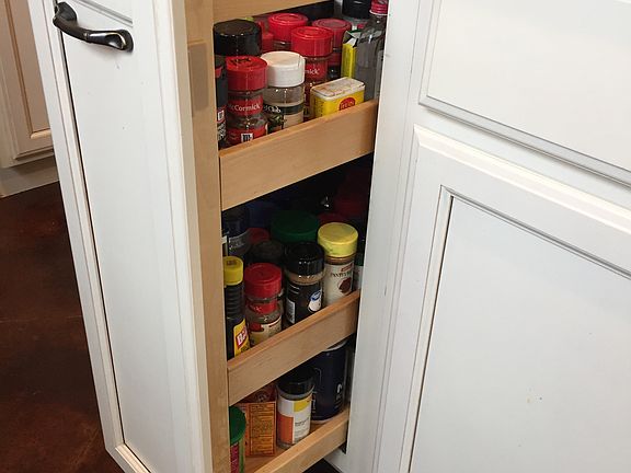 2 spice racks