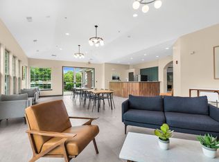 507 Railway Dr #9-201, Naperville, IL 60563