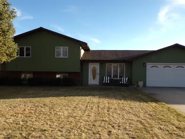 19 Clear Lk, Columbus, NE 68601