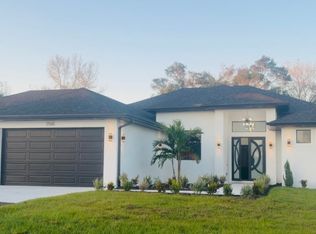 2565 28th Ave SE, Naples, FL 34117