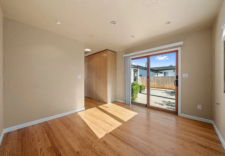 656 Corvina St — Photo 10
