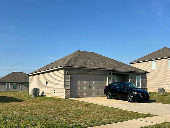 3rd image of 2588 Halo Ln