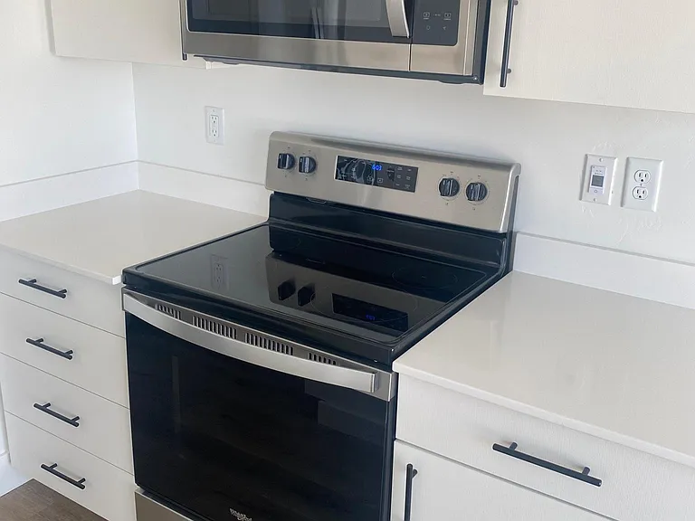 1104 E Jaylee Dr #1 — Photo 6