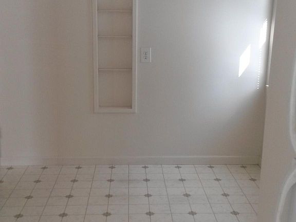 3rd image of 1227 El Camino Real APT 1
