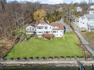 20 Shore Rd, Pelham, NY 10803