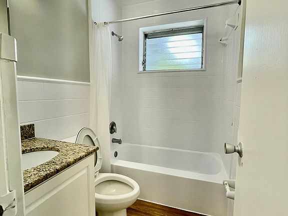 5th image of 13035 Emerald Dr #357