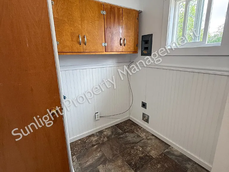 301 1/2 Woodland Ave — Photo 4