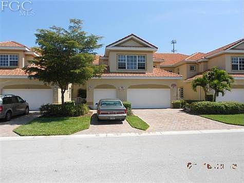 1st image of 5571 Berkshire Dr APT 102