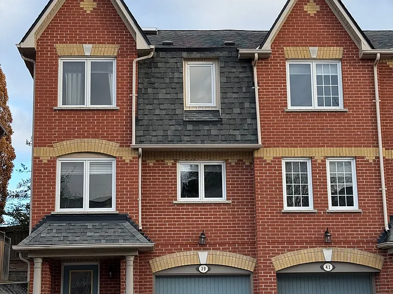 39 Marmill Way — Photo 1