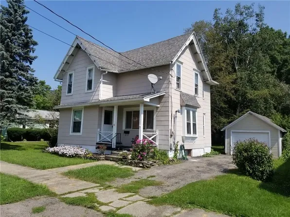 6 Bennett St, Canisteo, NY 14823