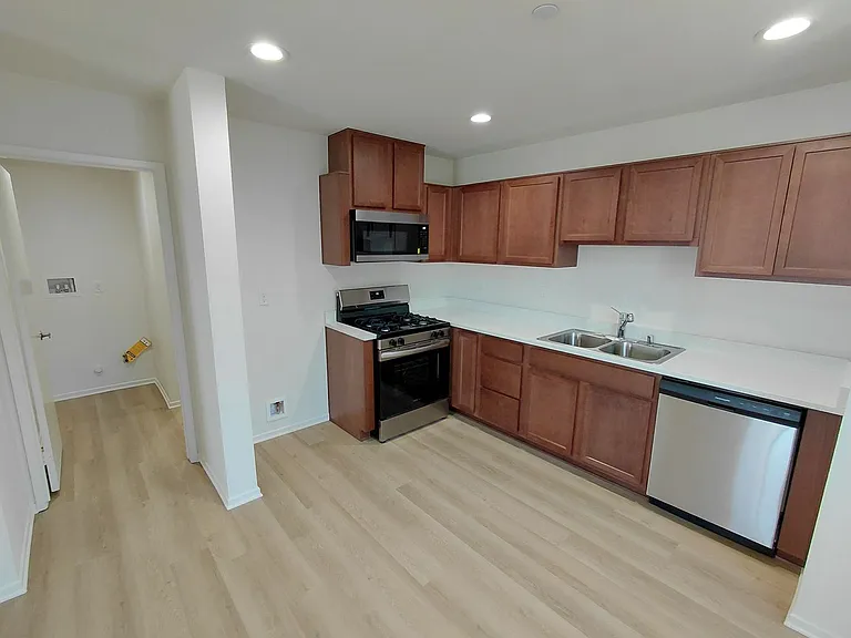 475 Palomino Ct — Photo 5