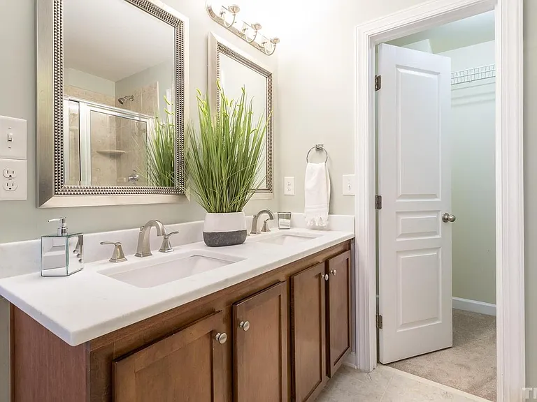8024 Sycamore Hill Ln — Photo 27