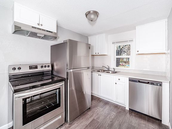 4th image of 6 Barreto Ln