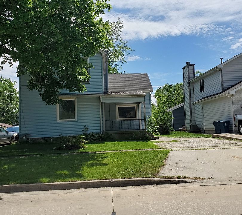 1st image of 211 E Waupansie St