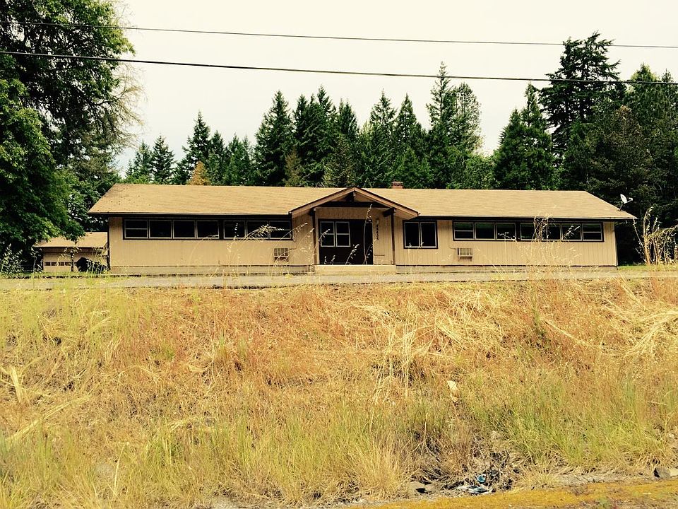 2500SF Home/Office on 4 Acres!