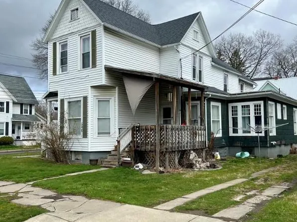 240 Bridge St, Corning, NY 14830