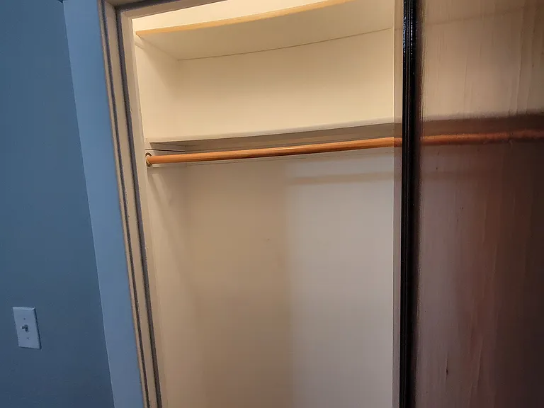 Rom Two Closet