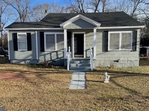 112 Carey St, Elberton, GA 30635