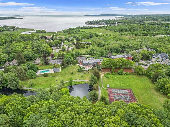 4th image of 44 Bay Farm Rd