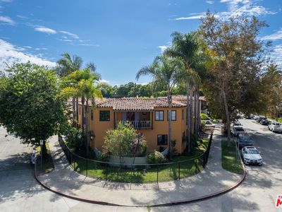 4247 9th Ave, Los Angeles, CA, 90008