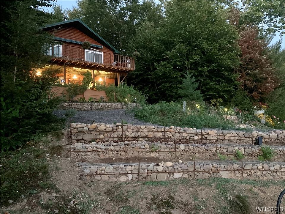 1st image of 17 Smith Ln