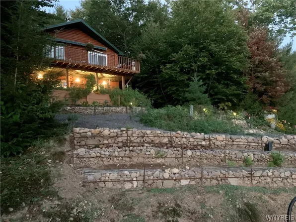 17 Smith Ln, Altmar, NY 13302