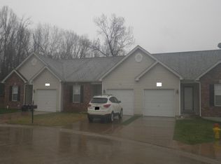 112 Vine School Ct, Herculaneum, MO 63048
