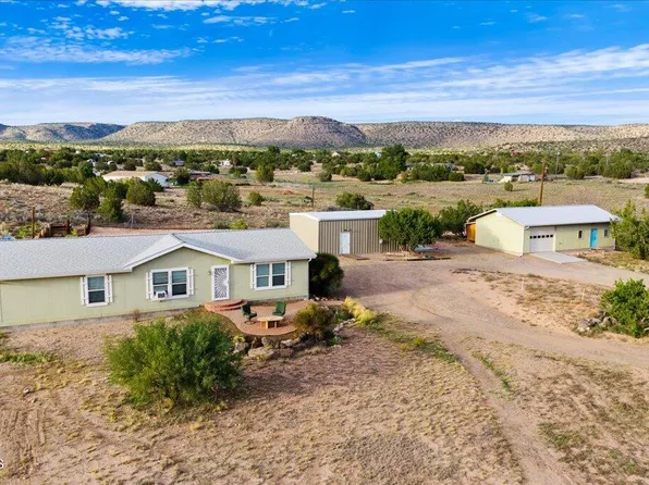 878 W Gina Marie Blvd, Paulden, AZ 86334