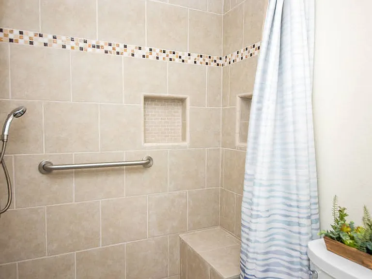 Reginald Dr — Photo 28