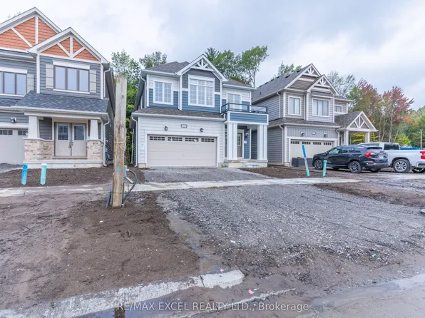 435 Beechwood Forest Ln, Gravenhurst, ON P1P 0H8