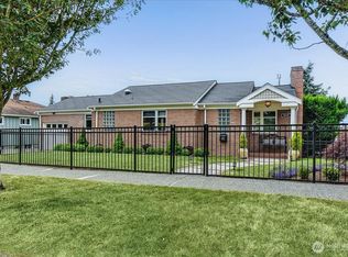 5939 36th Ave SW, Seattle, WA 98126