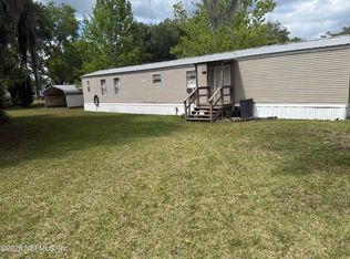 105 CANARY Lane, Satsuma, FL 32189