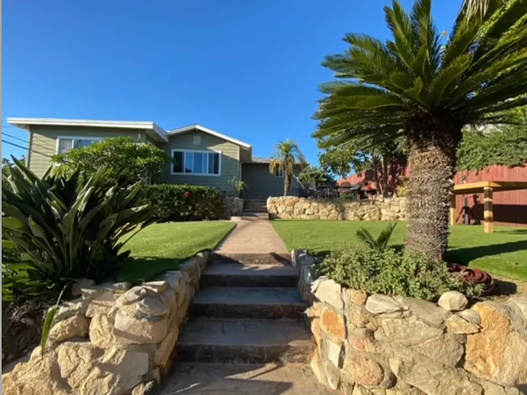 Sunrise Dr — Photo 11