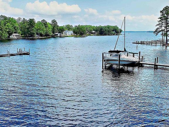 5th image of 1317 Shore Rd