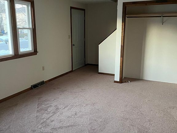 3rd image of 37 Forge Dr