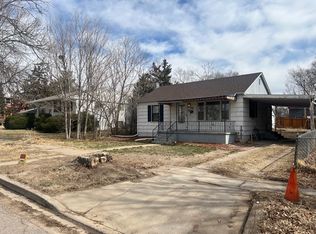 2906 Colfax Ave, Pueblo, CO 81008