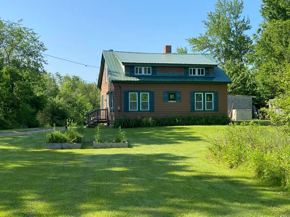 120 Main Road, Carmel, ME 04419