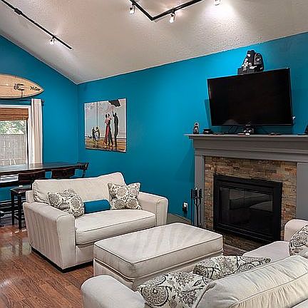 Doorway Entry - Living Room