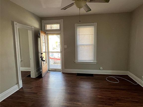 2nd image of 430 E Park St