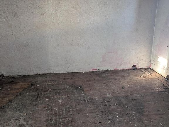 3rd image of 4819 N 15th St
