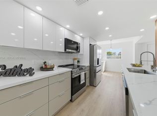800 SW 125th Way APT 312O, Pembroke Pines, FL 33027